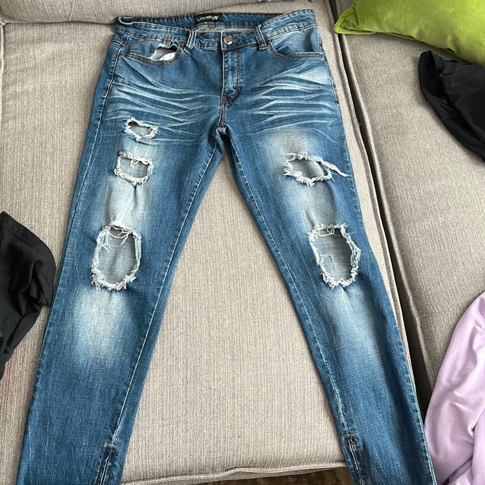 Jeans